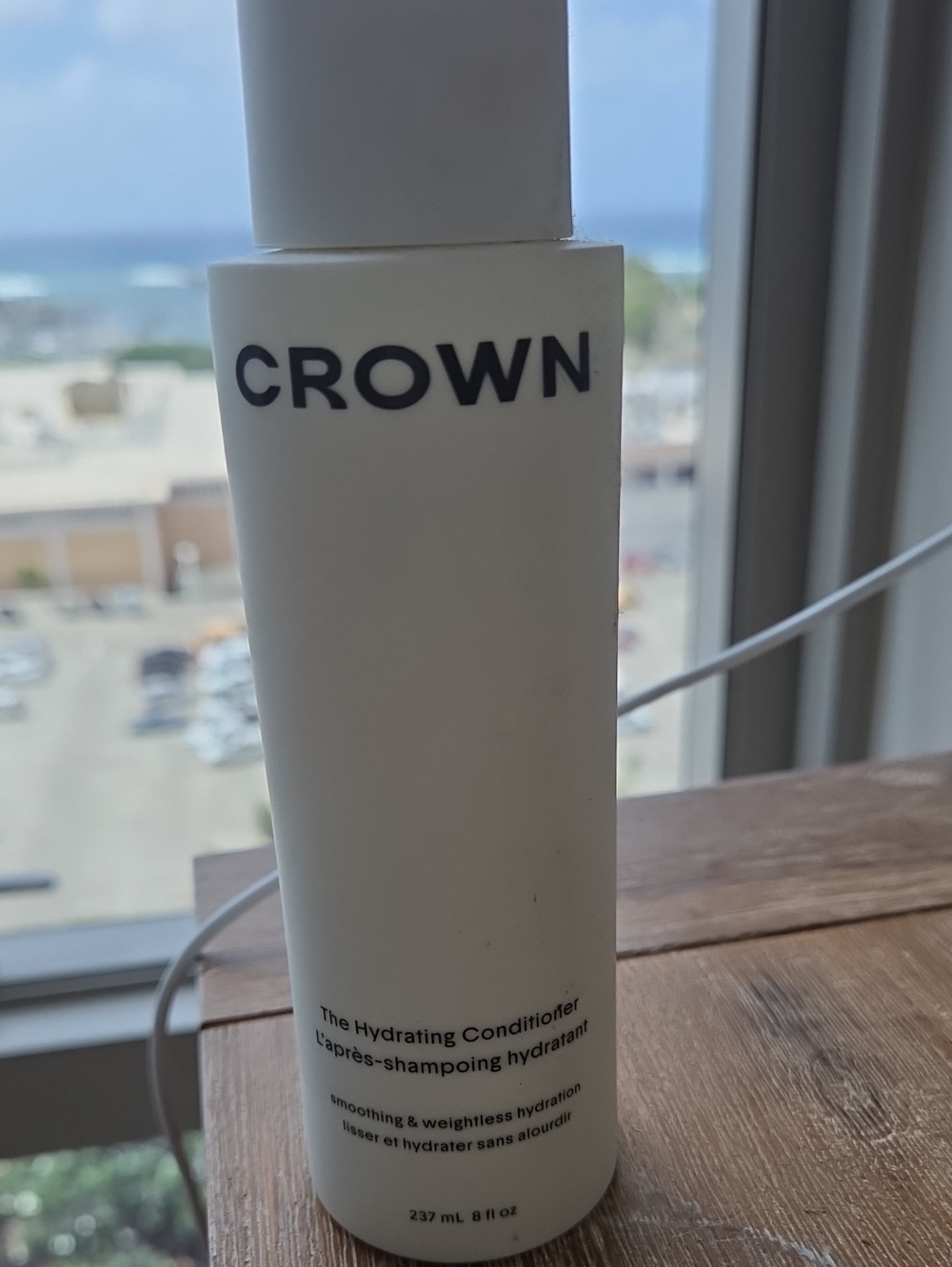 Crown Hydrating Conditioner Bottle - White